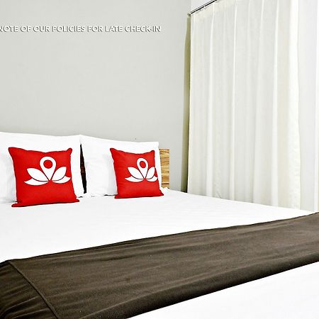 Zen Rooms Mampang Prapatan Jakarta Exterior photo