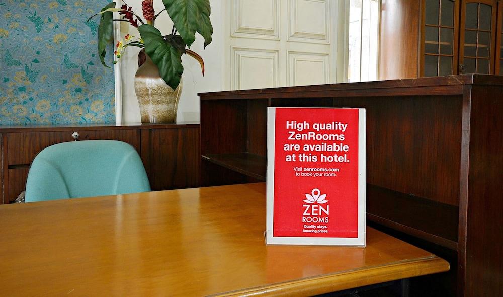 Zen Rooms Mampang Prapatan Jakarta Exterior photo