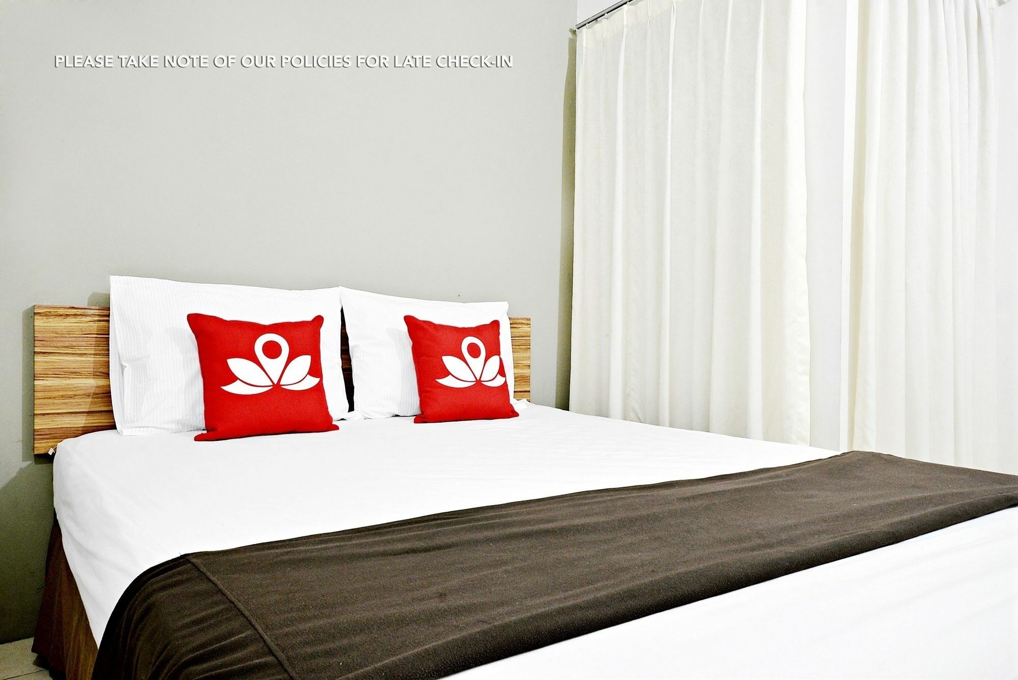 Zen Rooms Mampang Prapatan Jakarta Exterior photo