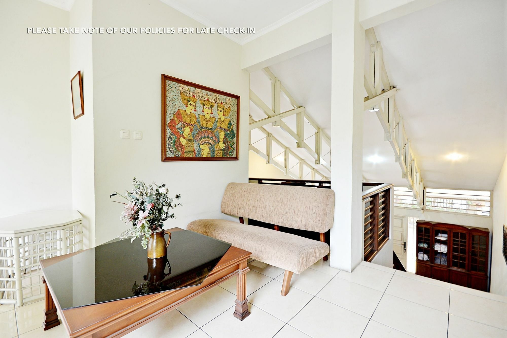 Zen Rooms Mampang Prapatan Jakarta Exterior photo